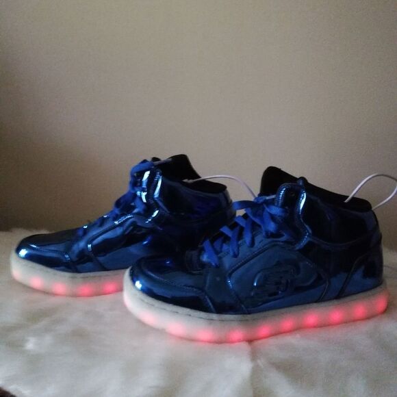 Boys Skechers Light Up High Tops - Picture 2 of 15